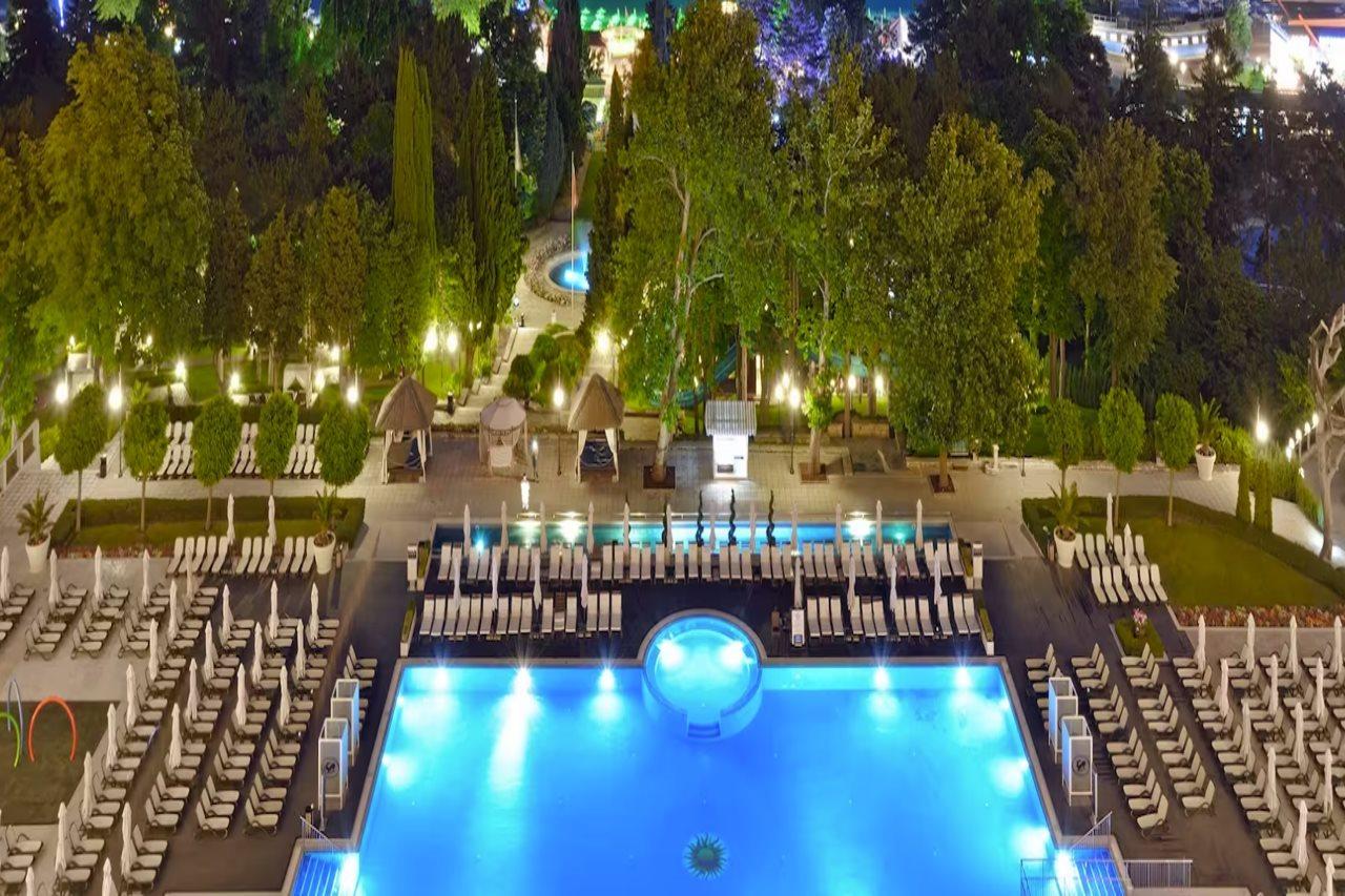 Melia Grand Hermitage All Inclusive Golden Sands Bagian luar foto The swimming pool at the hotel