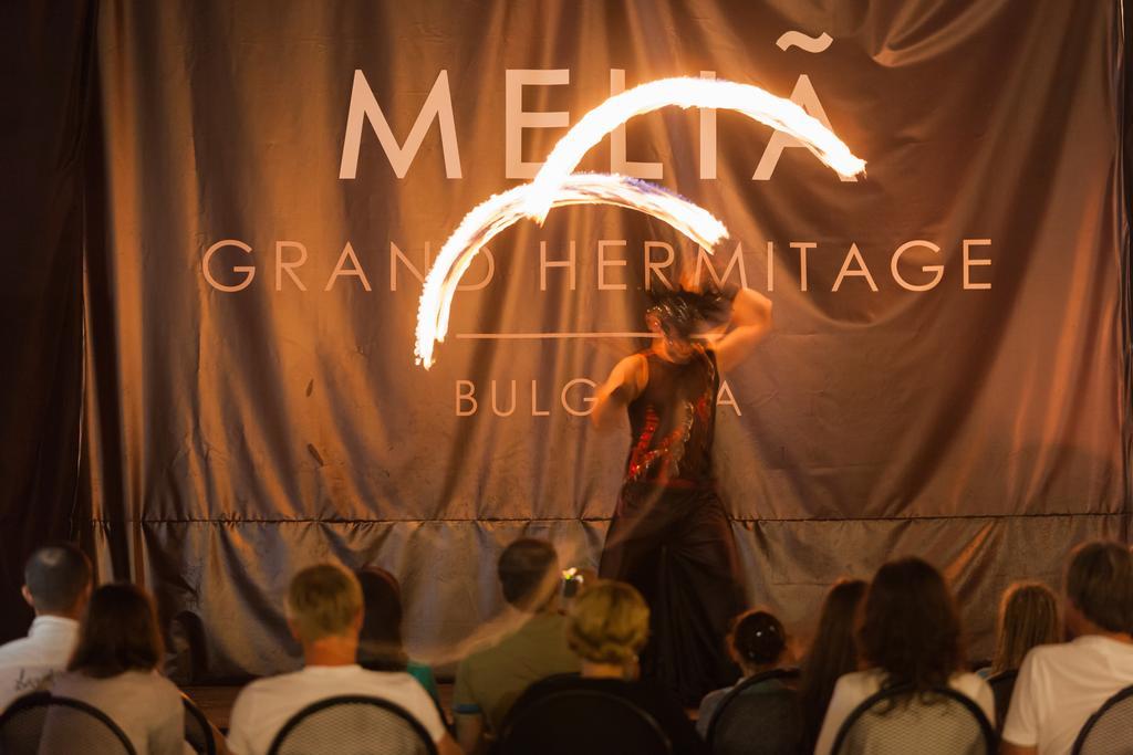 Melia Grand Hermitage All Inclusive Golden Sands Bagian luar foto The stage of the Grand Hermitage