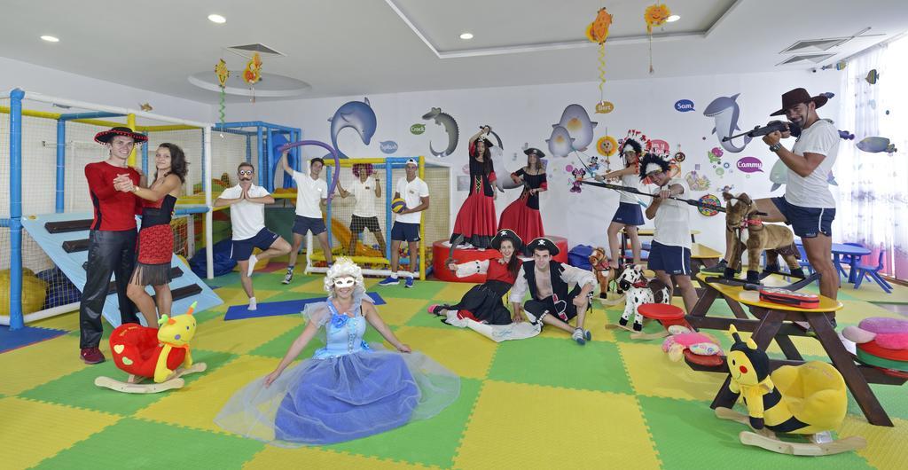 Melia Grand Hermitage All Inclusive Golden Sands Bagian luar foto The Play Zone