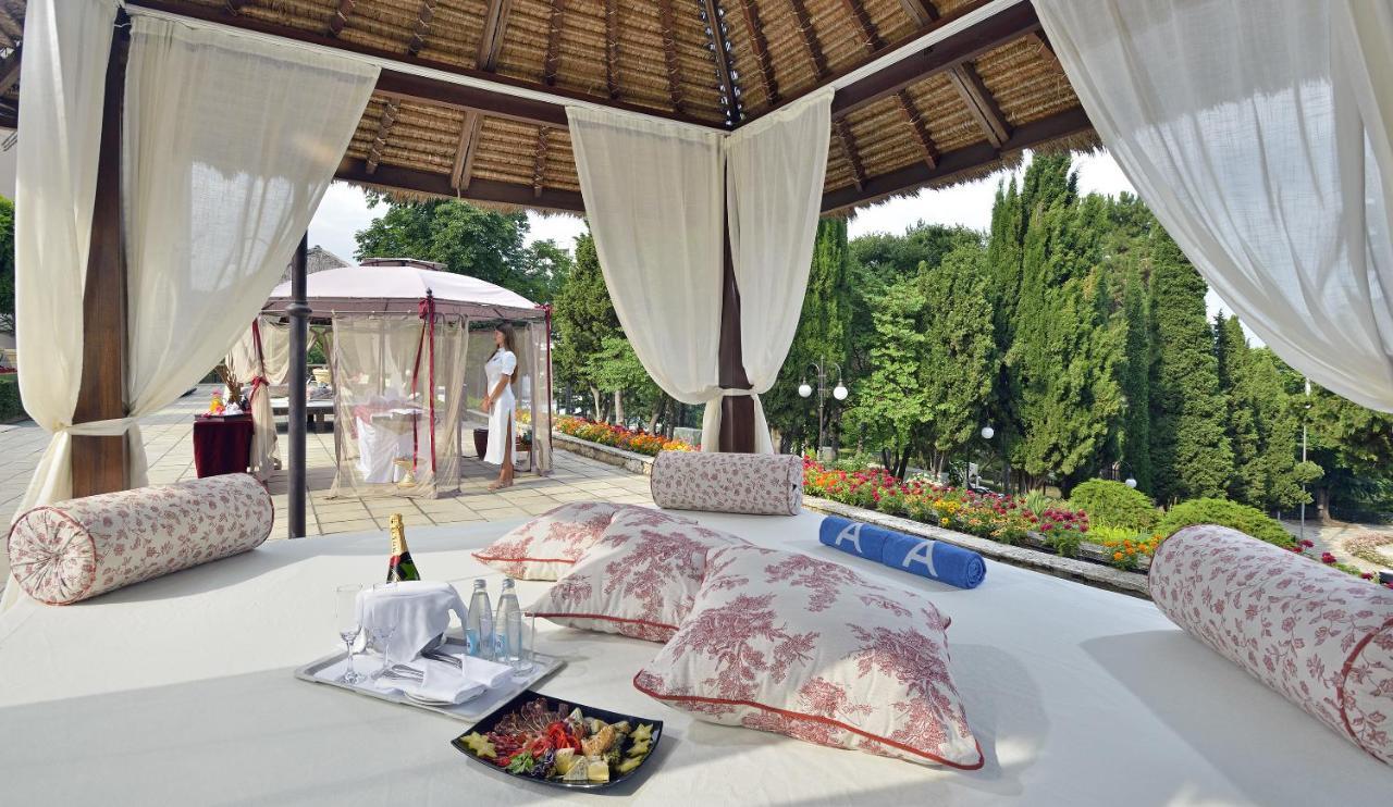 Melia Grand Hermitage All Inclusive Golden Sands Ruang foto The Spa at The Westin